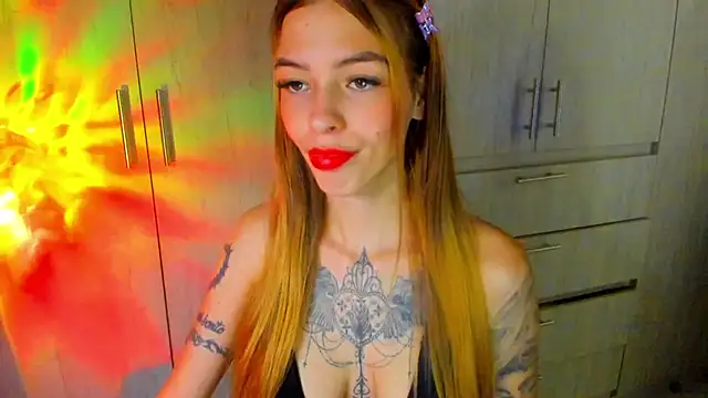 Snapshot of barbiee_05 chatting on 09-27-25, 05:57 barbiee 05 online show from 09-27-25, 05:57