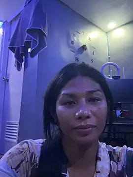 MaxxineMorenaTs online show from 12-15-24, 06:04