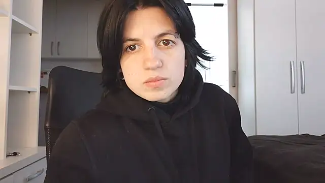 kyslrana online show from 06-15-26, 05:12