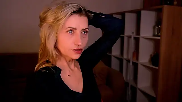 ZoeGrant online show from 03-10-26, 07:29