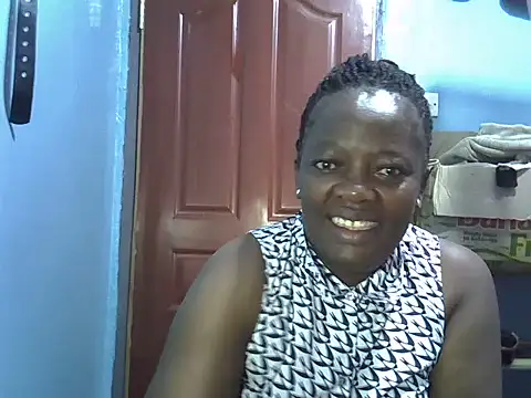 Snapshot of Ebonyceline chatting on 06-04-26, 12:37 Ebonyceline online show from 06-04-26, 12:37