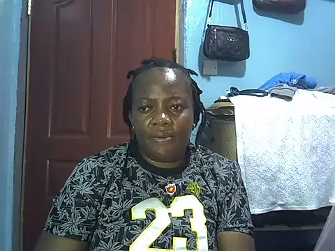 Snapshot of Ebonyceline chatting on 05-03-26, 07:28 Ebonyceline online show from 05-03-26, 07:28
