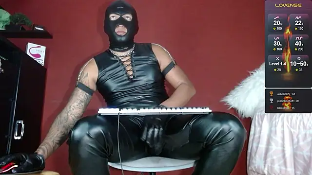 TomLover 12 online show from 02-14-25, 01:45