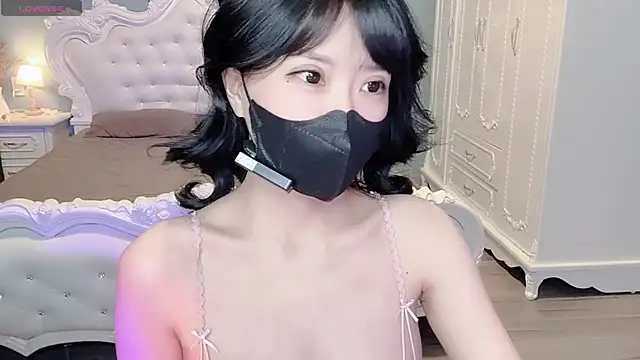 Mya Lee online show from 01-15-26, 04:43