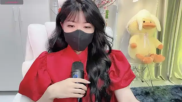 Snapshot of Mya_Lee chatting on 01-25-25, 04:35 Mya Lee online show from 01-25-25, 04:35