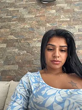 Snapshot of AnnRosse18 chatting on 01-08-26, 03:29 AnnRosse18 online show from 01-08-26, 03:29
