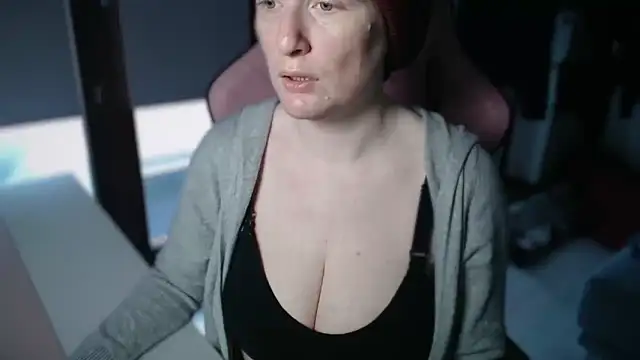 Exotic-Desire online show from 05-18-26, 08:19