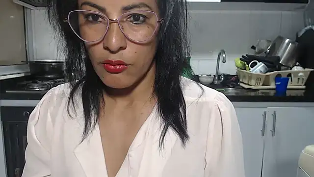 kateleyagrey online show from 05-04-26, 07:17