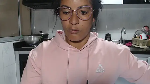 Snapshot of kateleyagrey chatting on 01-31-26, 07:34 kateleyagrey online show from 01-31-26, 07:34