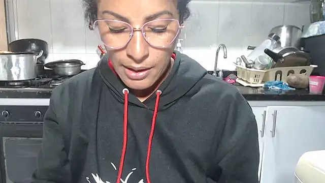 Snapshot of kateleyagrey chatting on 02-09-26, 08:18 kateleyagrey online show from 02-09-26, 08:18