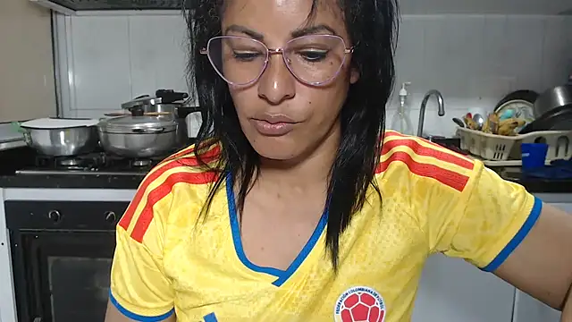 kateleyagrey online show from 06-27-26, 08:04