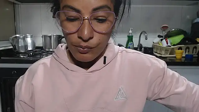 kateleyagrey online show from 04-23-26, 07:59