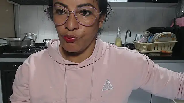 kateleyagrey online show from 05-07-26, 08:34