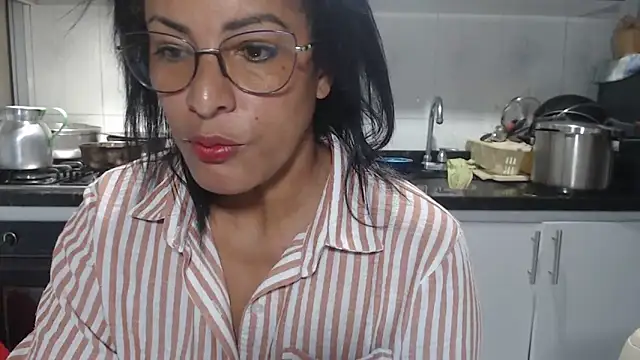 Snapshot of kateleyagrey chatting on 11-07-25, 07:51 kateleyagrey online show from 11-07-25, 07:51