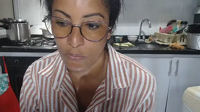 Snapshot of kateleyagrey chatting on 10-30-25, 10:28 kateleyagrey online show from 10-30-25, 10:28