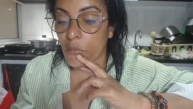 Snapshot of kateleyagrey chatting on 10-25-25, 08:42 kateleyagrey online show from 10-25-25, 08:42