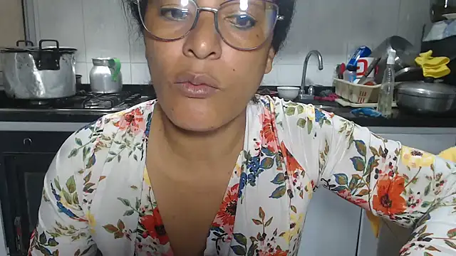 Snapshot of kateleyagrey chatting on 01-08-26, 08:04 kateleyagrey online show from 01-08-26, 08:04