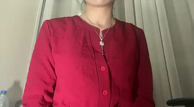 Snapshot of Minal_07 chatting on 01-01-25, 06:06 Minal 07 online show from 01-01-25, 06:06