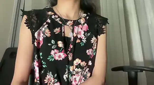 Snapshot of Minal_07 chatting on 12-06-24, 07:06 Minal 07 online show from 12-06-24, 07:06