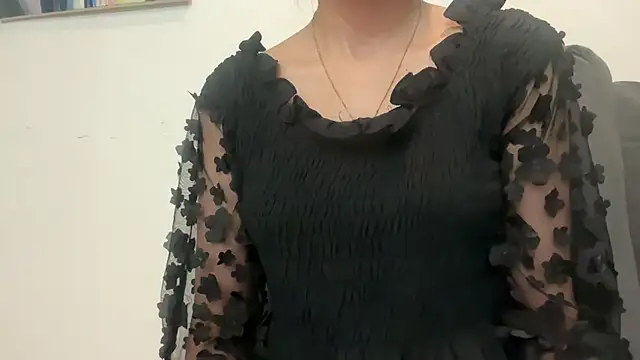 Minal 07 online show from 07-23-26, 12:46