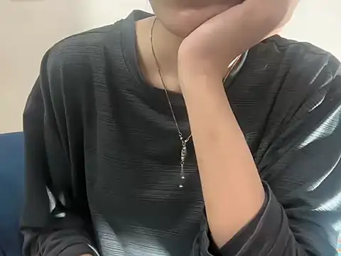 Snapshot of Minal_07 chatting on 04-19-26, 04:52 Minal 07 online show from 04-19-26, 04:52