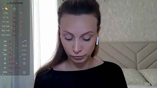 Snapshot of Alice_Wonders chatting on 07-20-26, 08:54 Alice Wonders online show from 07-20-26, 08:54