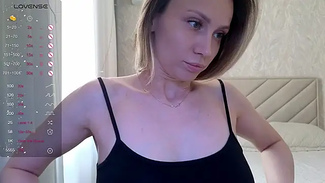 Alice Wonders online show from 03-06-26, 06:19