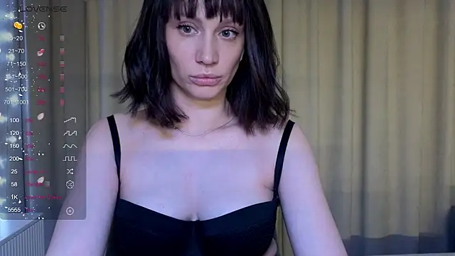 Snapshot of Alice_Wonders chatting on 02-25-26, 07:14 Alice Wonders online show from 02-25-26, 07:14