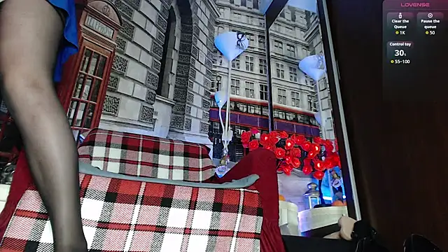 Snapshot of IamIris69 chatting on 02-09-26, 07:12 IamIris69 online show from 02-09-26, 07:12