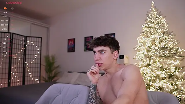 Evan  White  online show from 12-29-24, 03:45