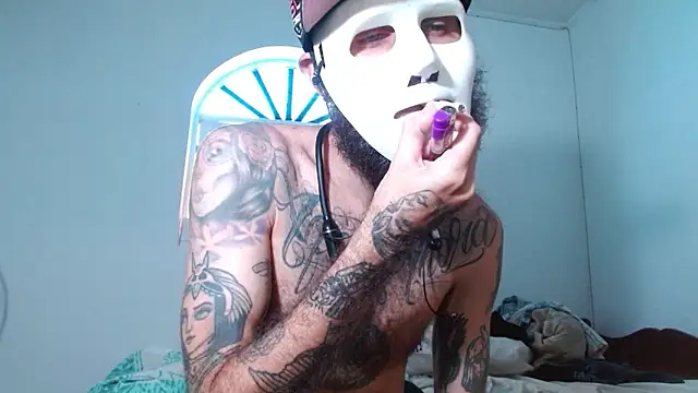 Tatted21xxx online show from 10-31-25, 02:35