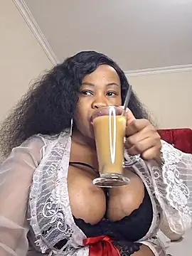 Snapshot of BoobQueenxx chatting on 11-13-25, 02:37 BoobQueenxx online show from 11-13-25, 02:37