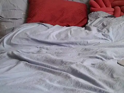 RealLittleRedRidingHood online show from 04-13-26, 02:21