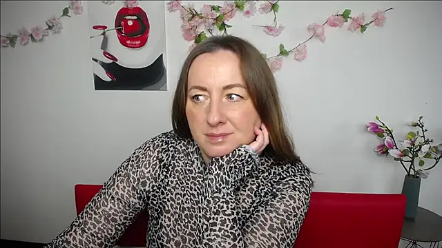 Abby Taylorr online show from 11-19-25, 07:19