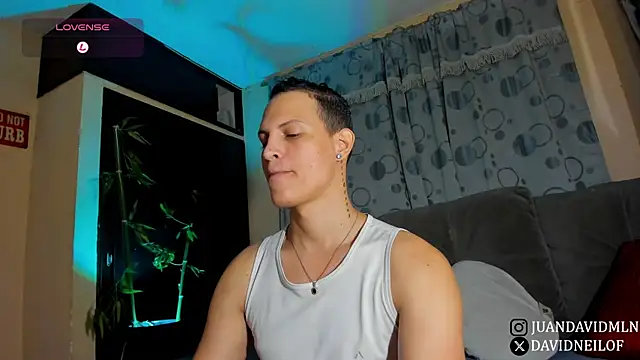 Snapshot of DavidNeill chatting on 06-25-26, 10:59 DavidNeill online show from 06-25-26, 10:59