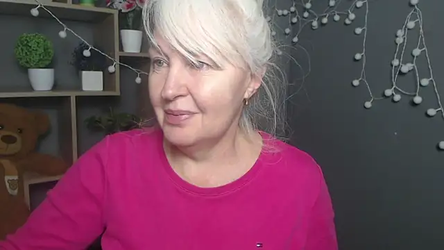 BlondyLeeBest online show from 02-08-26, 07:22