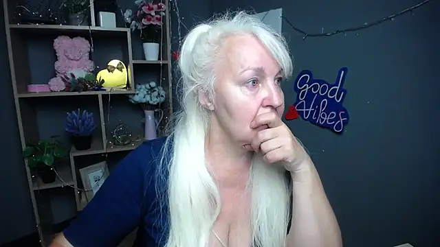 BlondyLeeBest online show from 07-11-26, 06:41