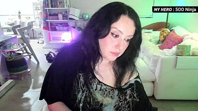 Snapshot of Vesaaa chatting on 10-10-25, 02:23 Vesaaa online show from 10-10-25, 02:23