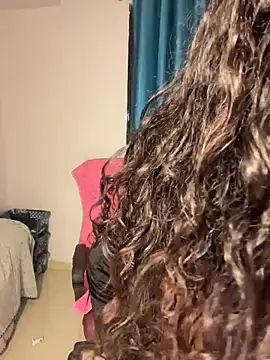 Snapshot of Indian-Squirt chatting on 03-18-26, 01:57 Indian-Squirt online show from 03-18-26, 01:57