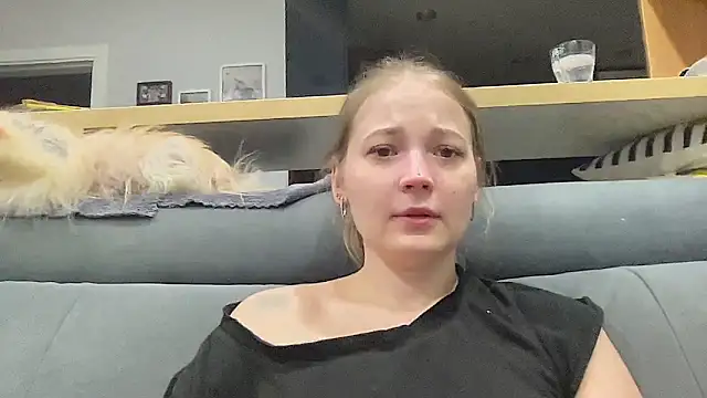 CharmingSarah online show from 04-08-26, 04:41