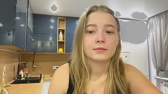 CharmingSarah online show from 09-12-25, 02:50