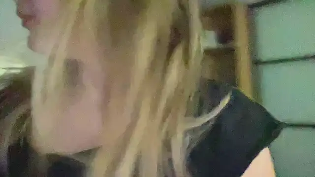 CharmingSarah online show from 10-09-25, 04:07