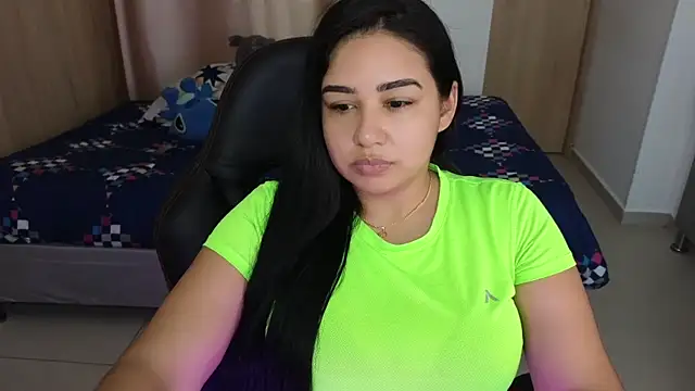 Snapshot of _anastasia chatting on 03-08-25, 06:47 anastasia online show from 03-08-25, 06:47