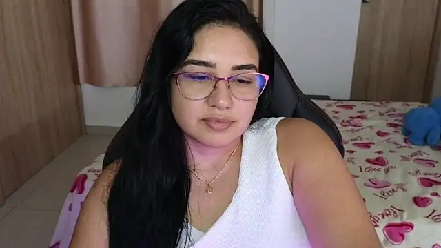 Snapshot of _anastasia chatting on 02-14-25, 11:31 anastasia online show from 02-14-25, 11:31