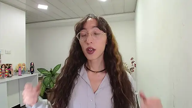 Snapshot of NicoleCortez chatting on 03-18-25, 04:40 NicoleCortez online show from 03-18-25, 04:40