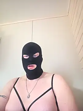 Papiercedbisex online show from 04-03-26, 12:33