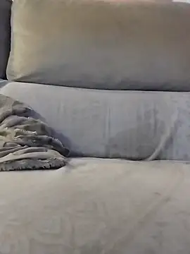 LoGaNfree88 online show from 01-18-26, 10:57