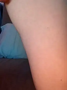 LoGaNfree88 online show from 09-10-25, 04:44
