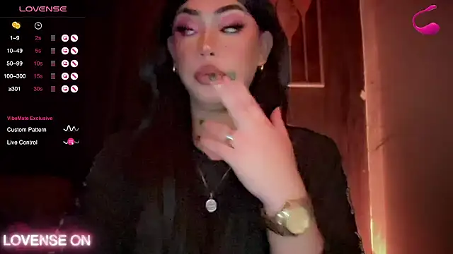 Snapshot of madam_agnes1 chatting on 07-26-26, 06:37 madam agnes1 online show from 07-26-26, 06:37