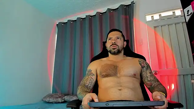 Pierre Vidal online show from 09-28-25, 03:08